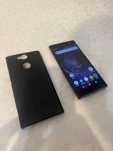 Zdjęcie oferty: Smartfon Sony Xperia XA2 32GB Dual sim + Etui