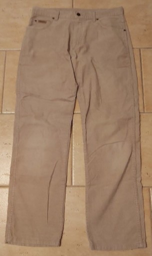 Zdjęcie oferty: Spodnie jeans sztruks Wrangler W33 L32. 