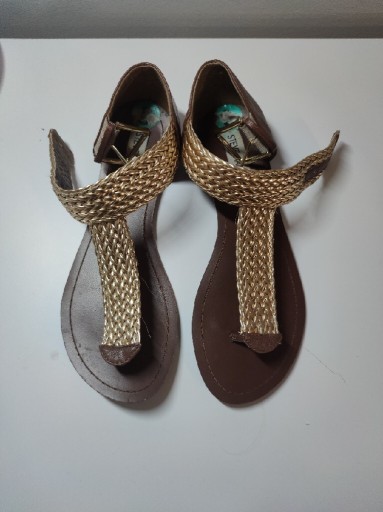 Zdjęcie oferty: Sandały Steve Madden rozmiar 39