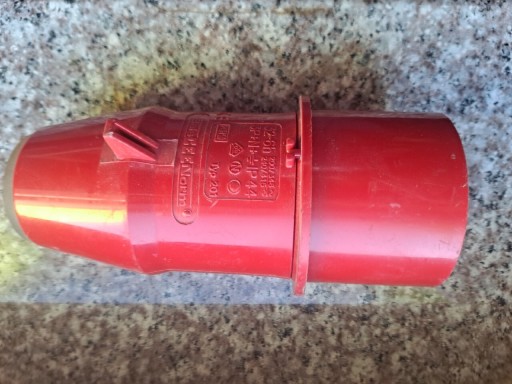 Zdjęcie oferty: Wtyczka izolacyjna Przenosna 32A 5P 400V AC IP44