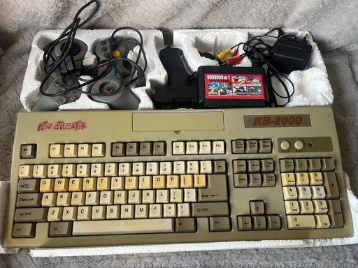 Zdjęcie oferty: Konsola RB-2000 klawiatura Pegasus Famicom