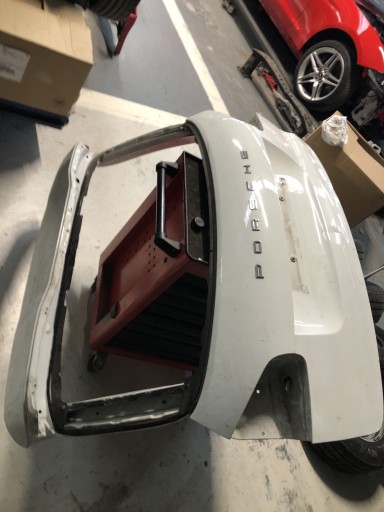 Zdjęcie oferty: Porsche Cayenne 2014-2017 klapa bagażnika tył