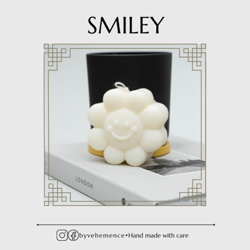 Zdjęcie oferty: Świeca sojowa uśmiechnięty kwiat