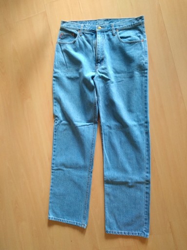 Zdjęcie oferty: Spodnie jeans