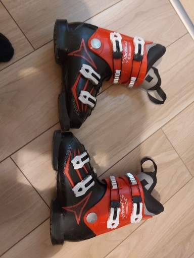 Zdjęcie oferty: Buty narciarskie ATOMIC HAWX JR roz. 23,5 (37)