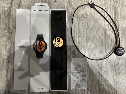 Zdjęcie oferty: SAMSUNG Galaxy Watch 4 LTE 44mm Czarny