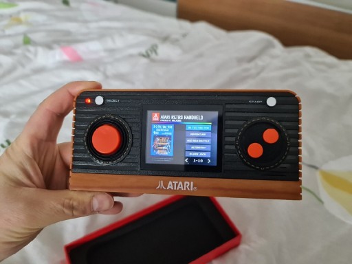 Zdjęcie oferty: Konsola przenośna ATARI Blaze handheld jak nowa 