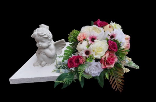 Zdjęcie oferty: Stroik kompozycja na cmentarz białe kwiaty anioł