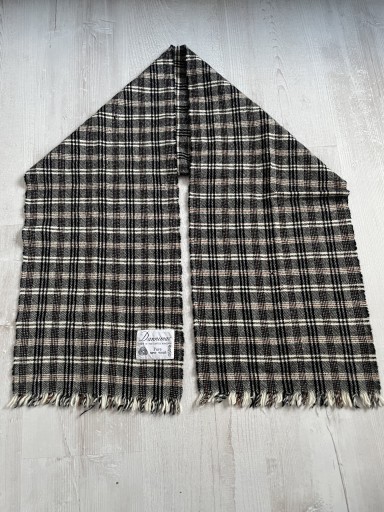 Zdjęcie oferty: Szal szalik wełniany Pure New WOOL klasyczny