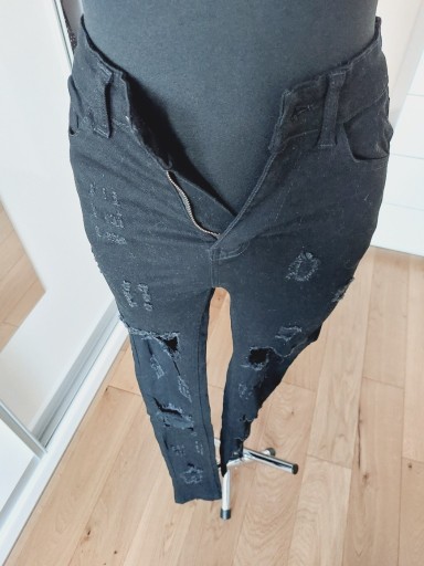 Zdjęcie oferty: wysoki stan dziurawe jeansy dzinsy czarne xs s m