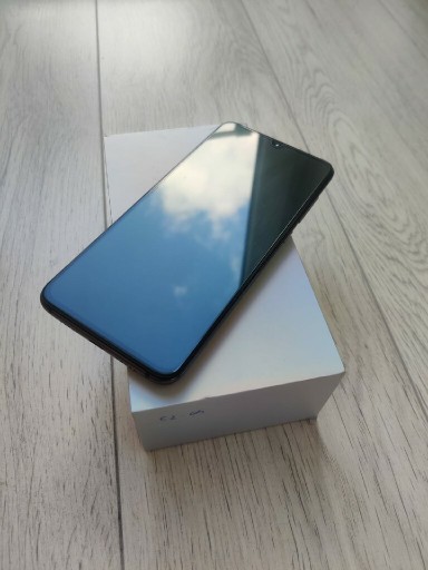 Zdjęcie oferty: Xiaomi MI 9 6/64GB Piano Black Komplet Zadbany