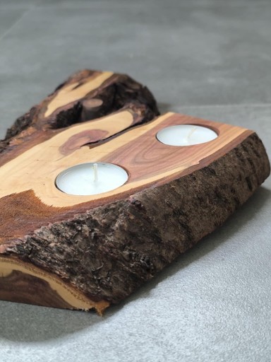 Zdjęcie oferty: Ręcznie wykonany świecznik z naturalnego drewna – 2 tealighty