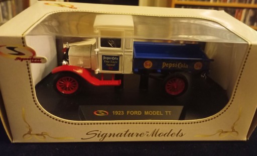 Zdjęcie oferty: PEPSI, MODEL NA LICENCJI, FORD TT 1923, ROK 2003.