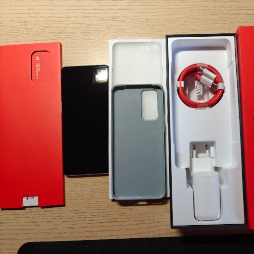 Zdjęcie oferty: OnePlus 9 Pro 5 G, 12/256 GB