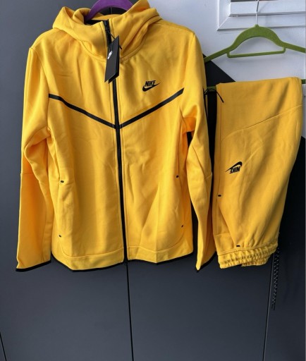 Zdjęcie oferty: Nike Tech Fleece roz.L żółty bluza i spodnie
