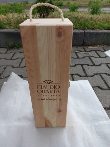 Zdjęcie oferty: Pudełko drewniane na wino 