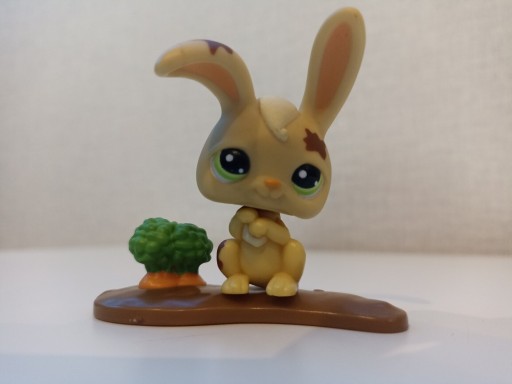 Zdjęcie oferty: Littlest pet shop królik #972 + dodatek 