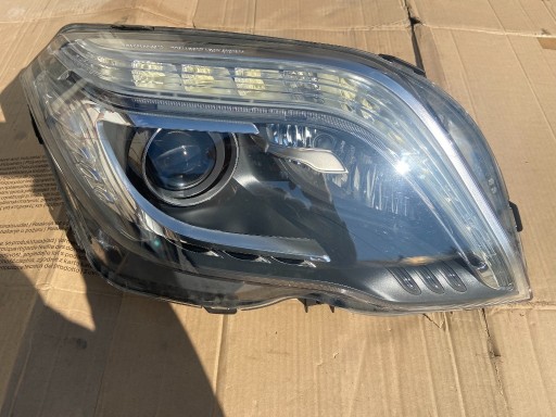 Zdjęcie oferty: Mercedes GLK X204 lampa prawy przód xenon komplet