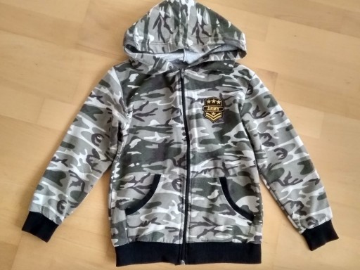 Zdjęcie oferty: Bluza chłopięca rozmiar około 122/128