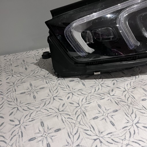 Zdjęcie oferty: Lampa przód Mercedes GLE W167