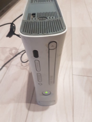 Zdjęcie oferty: Uszkodzoan Konsola XBOX 360 Arcade + Zasilacz