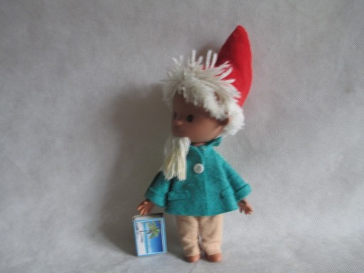 Zdjęcie oferty: PIASKOWY DZIADEK SANDMANNCHEN -MASKOTKA  Z  NRD  DOBRANOCKI            