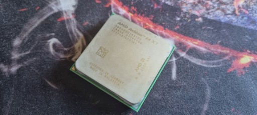 Zdjęcie oferty: Procesor AMD ATHLON 64 X2 4000+ 2,1GHz