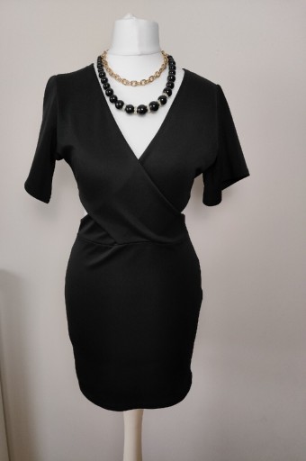 Zdjęcie oferty: Czarna mini sukienka z wycięciami Missguided S/36