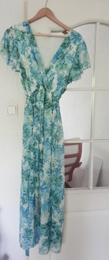 Zdjęcie oferty: Długa, zwiewna letnia sukienka