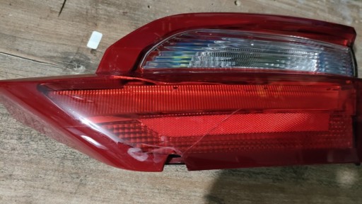 Zdjęcie oferty: Lampa LED tył w klapę bagażnika ford fiesta mk8 