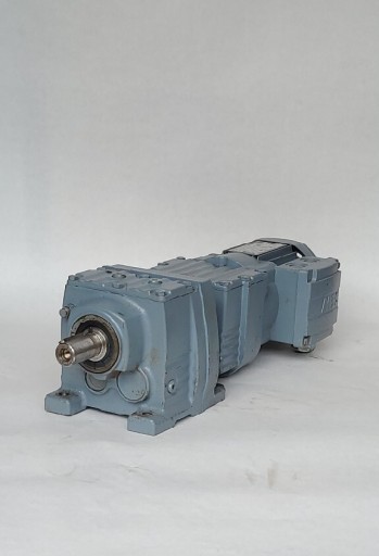 Zdjęcie oferty: Motoreduktor SEW R37 R17 DR63S-4  0,12kw/4,1 obr/min 