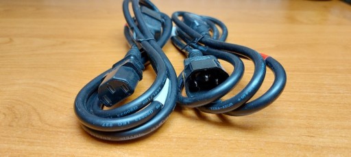 Zdjęcie oferty: Kabel zasilający przedłużający IEC320 C13 / C14