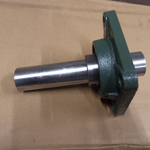 Zdjęcie oferty: Wałek toczony fi 30mm pod czop łożysko itp Nowy różne