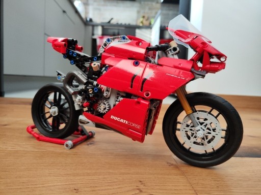 Zdjęcie oferty: STAN IDEALNY LEGO TECHNIC - Ducati Panigale V4 R 