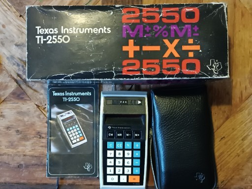 Zdjęcie oferty: Kalkulator Texas Instruments TI-2550