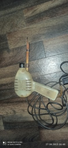 Zdjęcie oferty: LUTOWNICA TRANSFORMATOROWA  LUTOLA 100W 500C