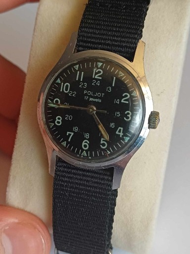 Zdjęcie oferty: poljot wartownik zegarek zsrr wojskowy 