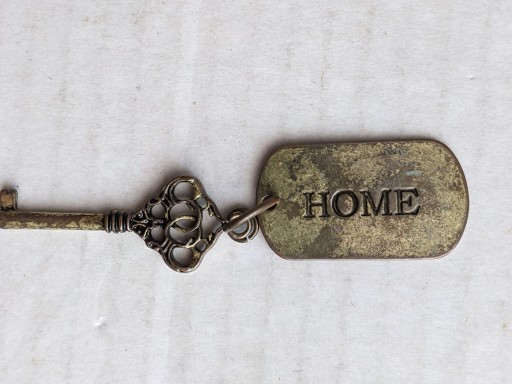Zdjęcie oferty: Ozdobny kluczyk z brelokiem