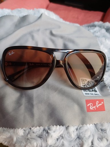 Zdjęcie oferty: Okulary Ray Ban model RB4162