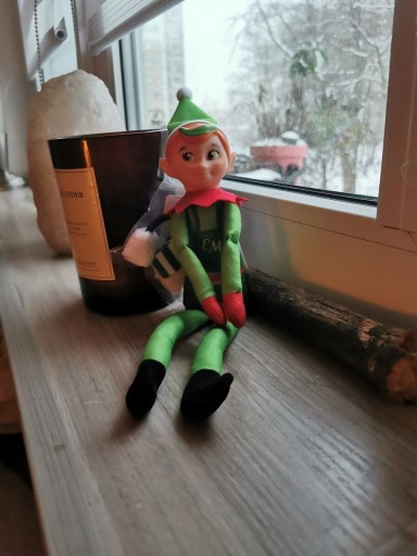 Zdjęcie oferty: Elf on the shelf  z nausznikami i szalikiem