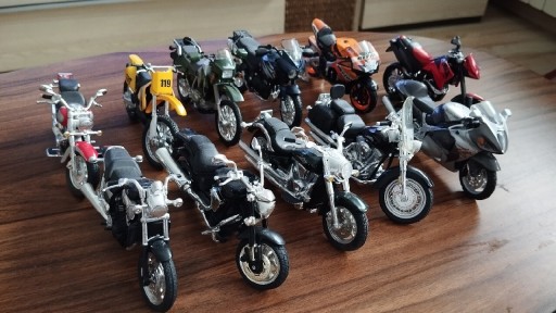 Zdjęcie oferty: Modele motocykli maisto 1:18 kolekcja