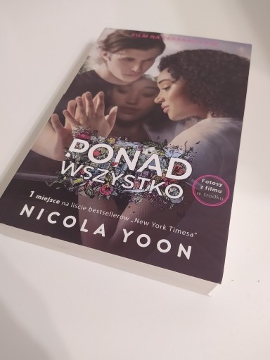 Zdjęcie oferty: Ponad wszystko - Nicola Yoon