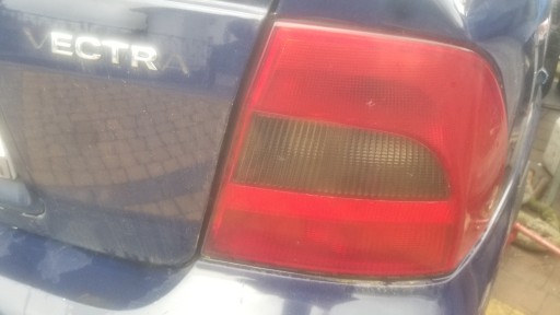 Zdjęcie oferty: Lampa tylna lewa i prawa Opel Vectra B sedan 