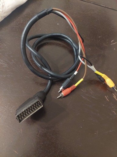 Zdjęcie oferty: Kabel SCART CHINCH 1m