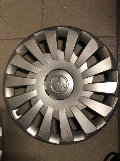 Zdjęcie oferty: Kołpak oryginalny 16 cali fabryczny skoda 