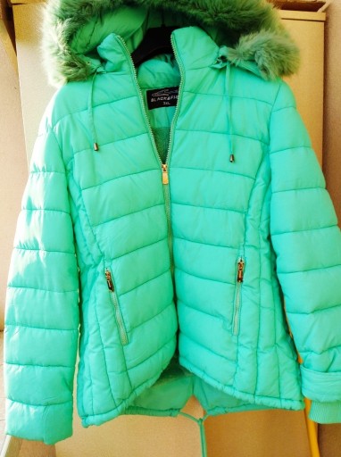 Zdjęcie oferty: Ocieplana kurtka zimowa damska z polarem M L