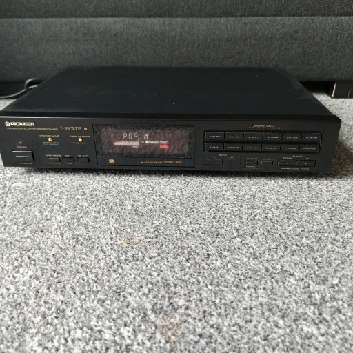 Zdjęcie oferty: Tuner Pioneer F-550 RDS