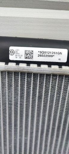 Zdjęcie oferty: Chłodnica wody Audi Q3 2.0 TFSI