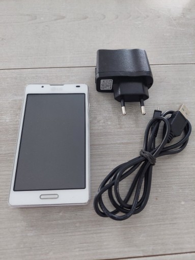 Zdjęcie oferty: SMARTFON TELEFON LG L7 II P710 NFC GPS WIFI 8MPix