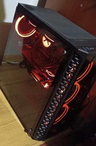 Zdjęcie oferty: Komputer do gier GTX 1070Ti Strix Ryzen 5 3600x